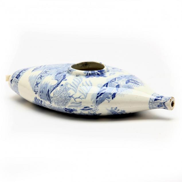 english-ironstone-feeding-bottle-blue-willow