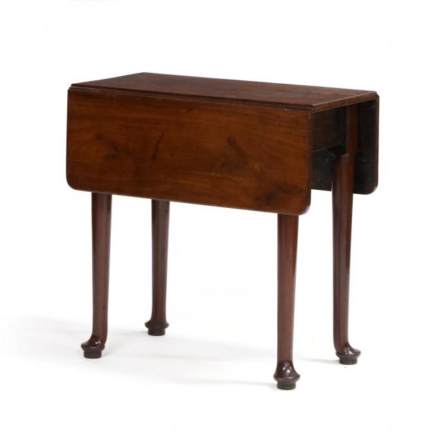 diminutive-queen-anne-drop-leaf-table