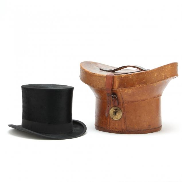 scottish-top-hat-in-leather-case