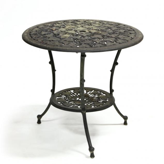 vintage-cast-aluminum-patio-table