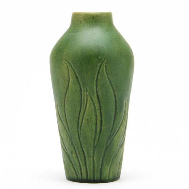 an-arts-crafts-pottery-vase