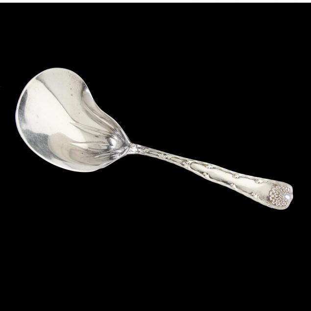 a-tiffany-co-wave-edge-sterling-silver-berry-casserole-spoon