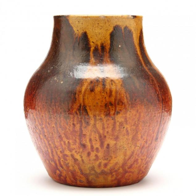 nc-art-pottery-vase-chrome-red-glaze