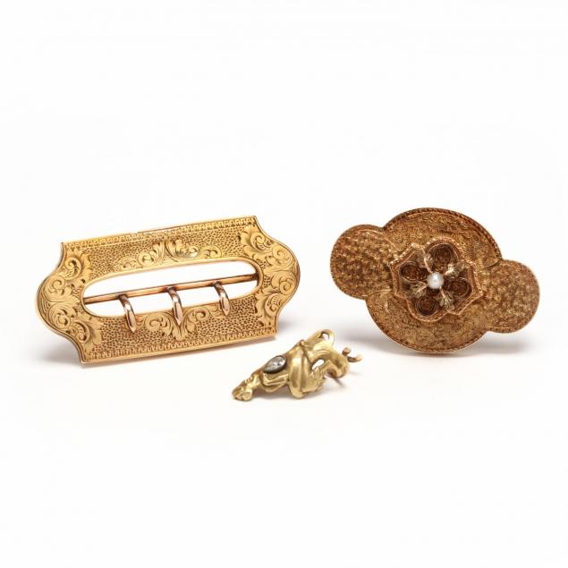 three-vintage-yellow-gold-jewelry-items