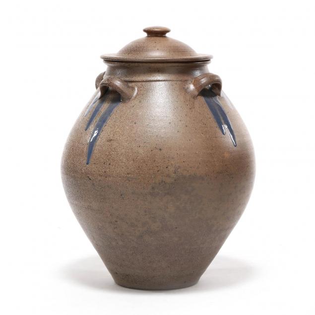large-mark-hewitt-pottery-jar-with-cover