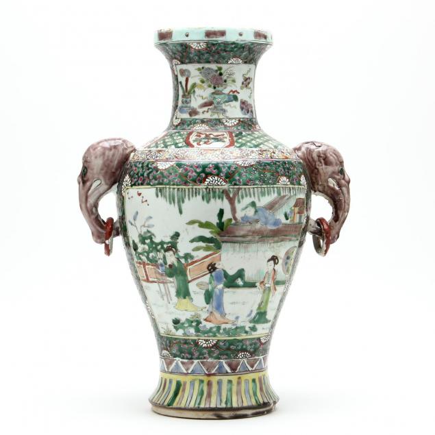 chinese-famillle-verte-vase-with-elephant-handles