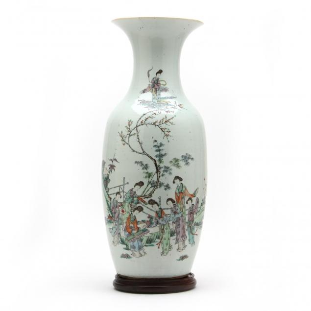 large-chinese-porcelain-vase