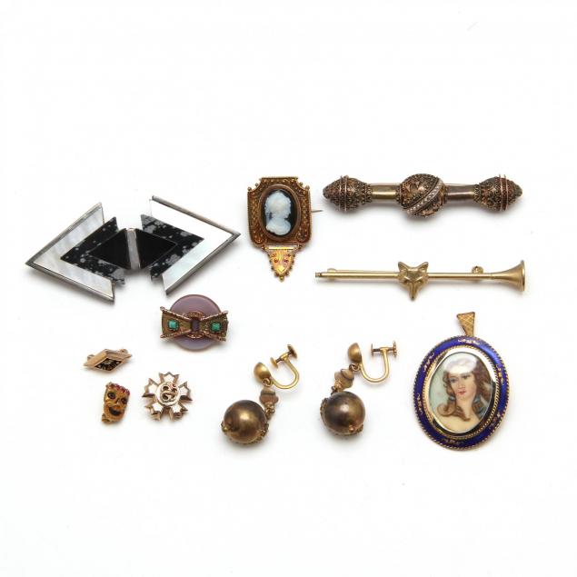 a-group-of-vintage-jewelry-items