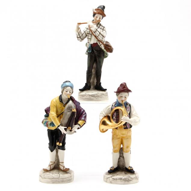 three-capodimonte-porcelain-musicians