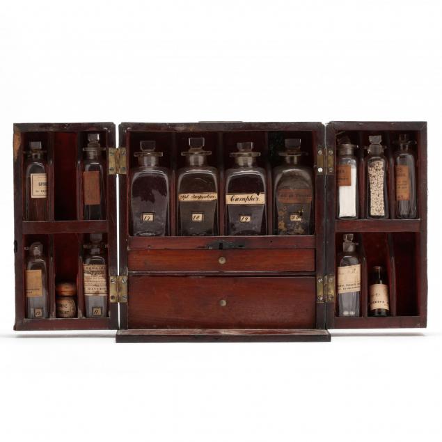 traveling-apothecary-cabinet-case
