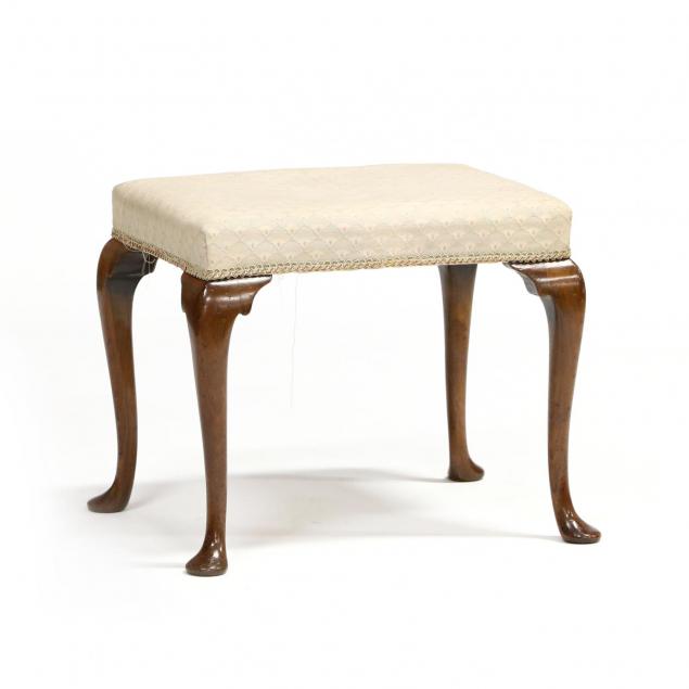 queen-anne-stool
