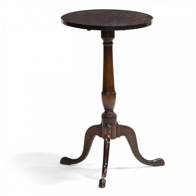 queen-anne-style-tilt-top-candlestand