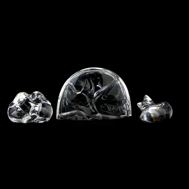 steuben-three-crystal-recumbent-animals