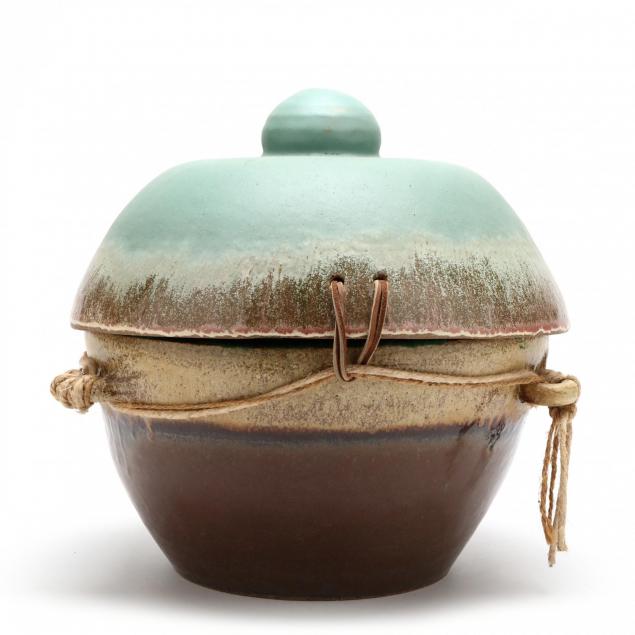 mary-blackwell-champan-nc-large-lidded-stoneware-vessel