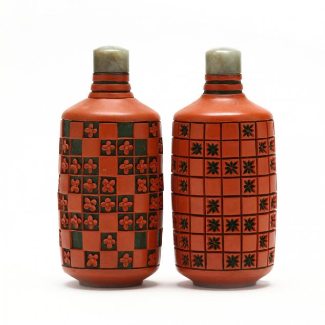 two-chinese-snuff-bottles