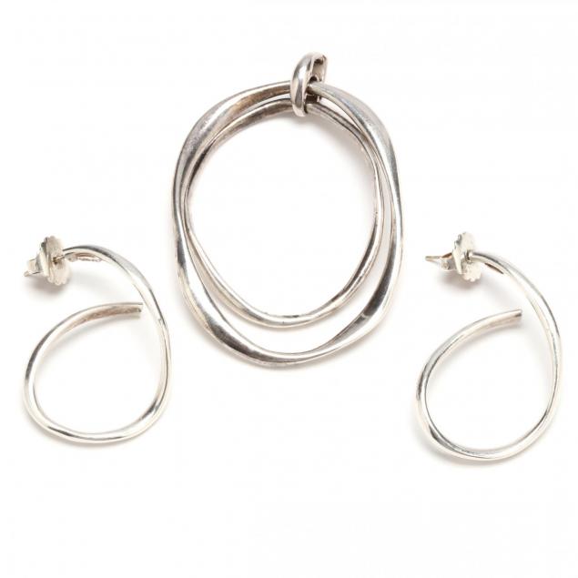 sterling-silver-pendant-and-earrings-slane-and-slane