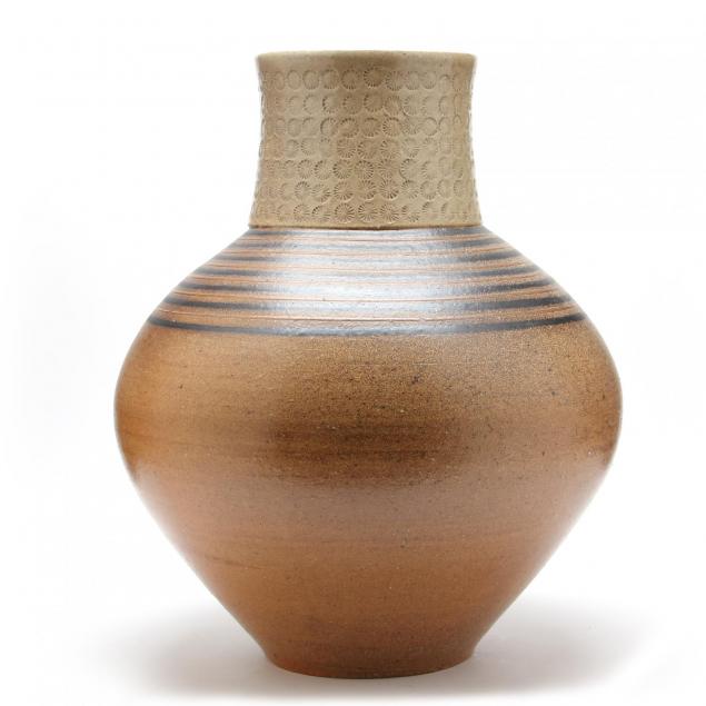 mark-hewitt-an-impressive-floor-vase