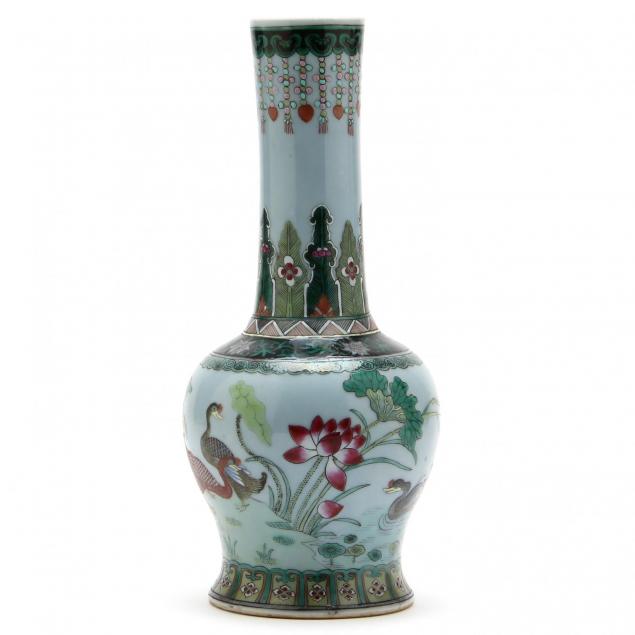 chinese-famille-rose-vase