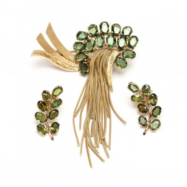 gold-and-diopside-brooch-and-earrings
