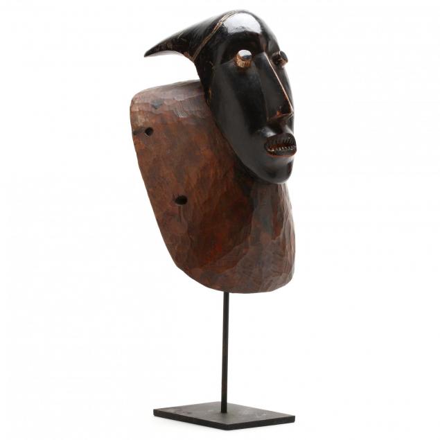 congo-horned-portrait-mask