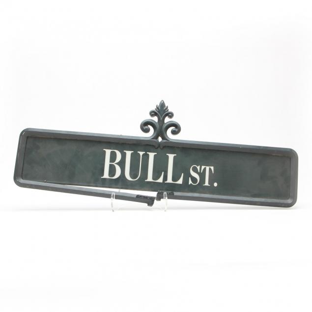 bull-street-savannah-ga-street-sign