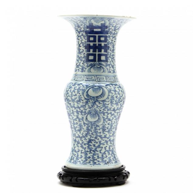 double-happiness-blue-and-white-vase