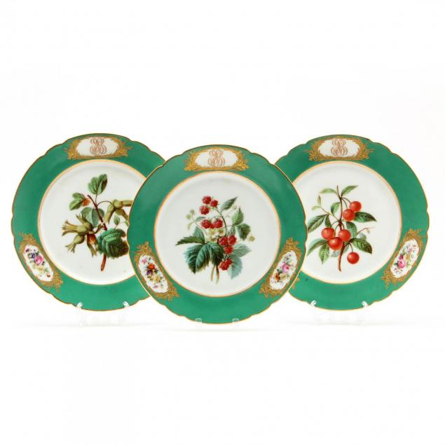three-paris-porcelain-cabinet-plates