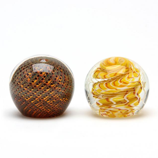 two-art-glass-paperwieghts