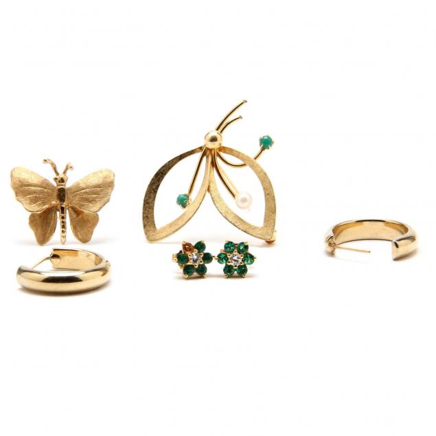 four-jewelry-items