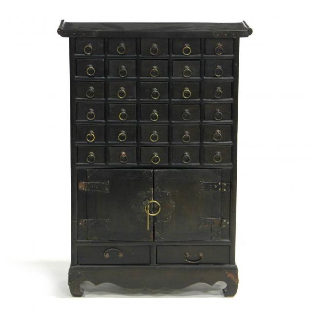 chinese-apothecary-cabinet