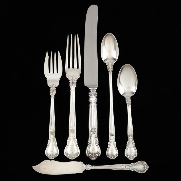 gorham-chantilly-sterling-silver-flatware-set