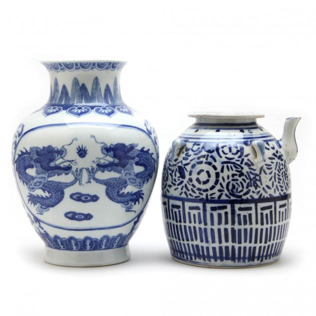 two-pieces-of-chinese-blue-white-porcelains