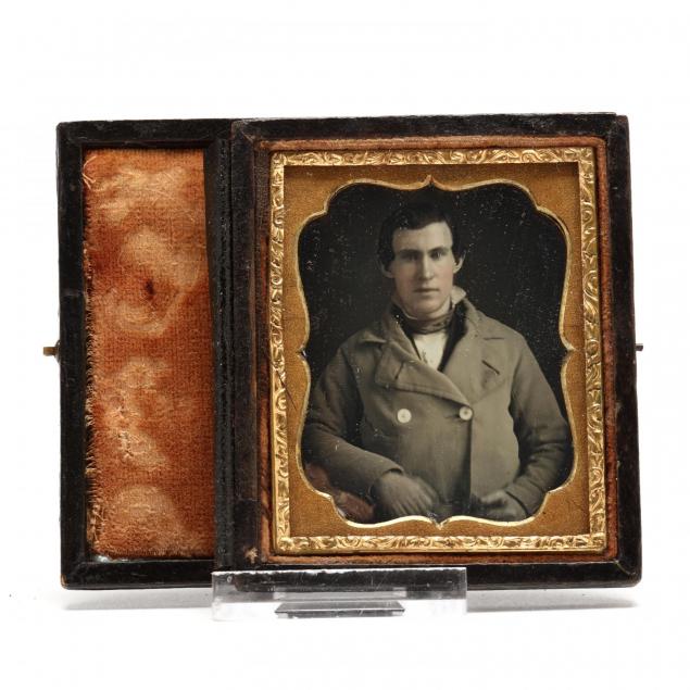 ninth-plate-daguerreotype-of-a-gentleman