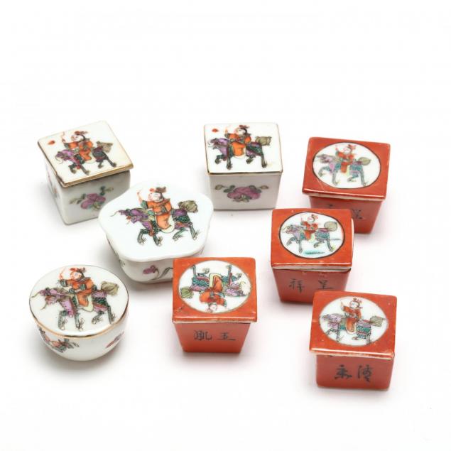 eight-chinese-miniature-porcelain-boxes