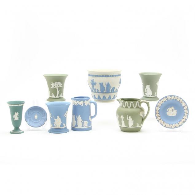 nine-wedgwood-table-accessories