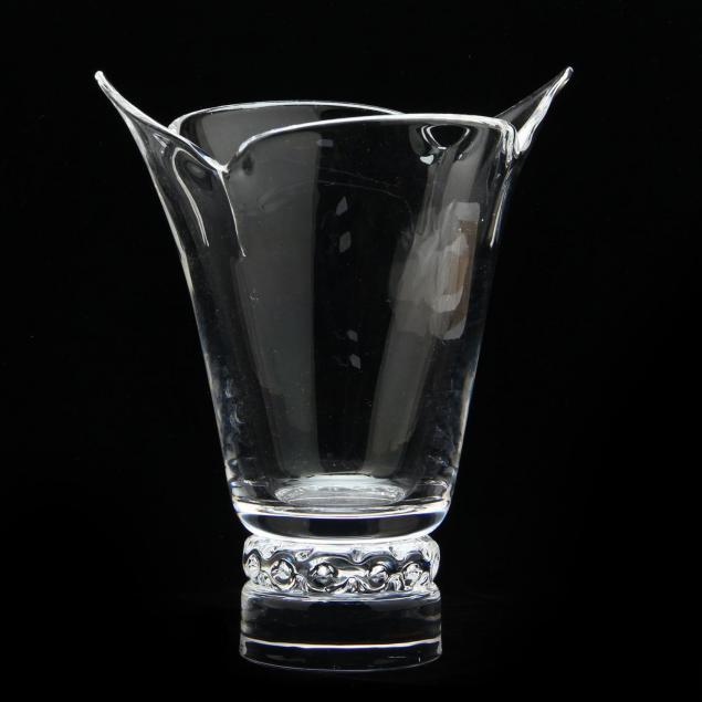 steuben-crystal-vase