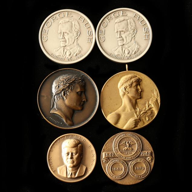 six-art-medallions