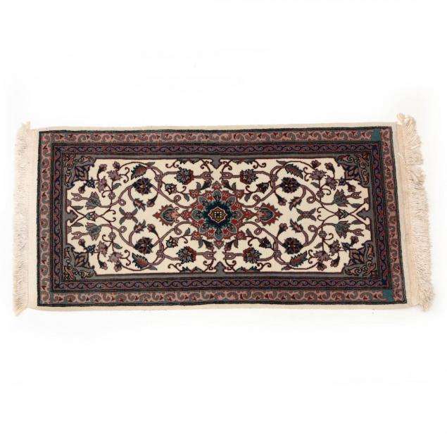 indo-persian-area-rug