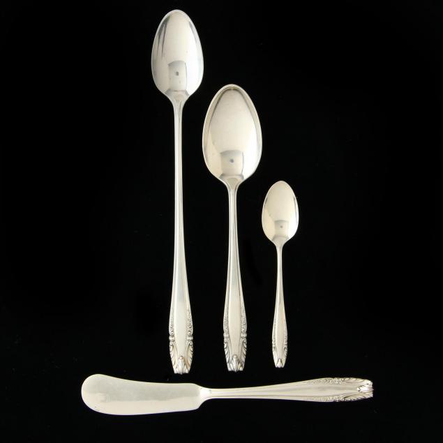 38-pieces-of-wallace-stradivari-sterling-silver-flatware