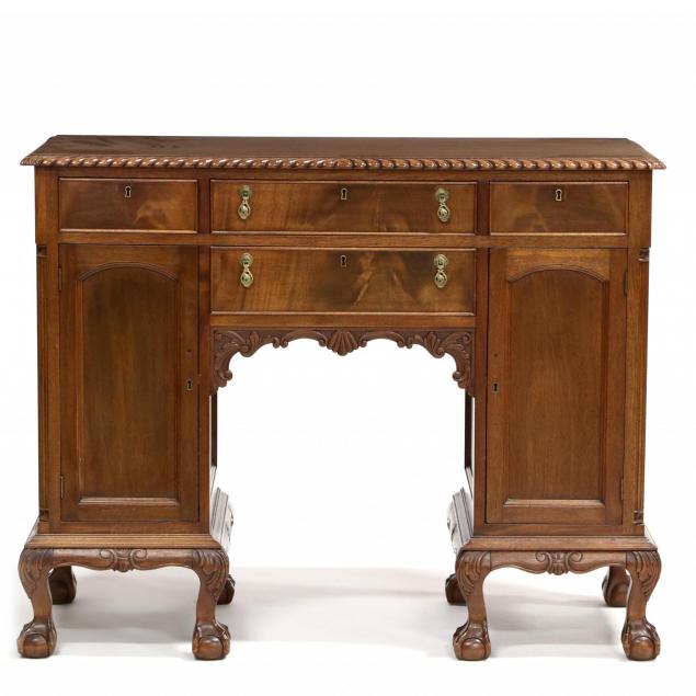 chippendale-style-diminutive-server