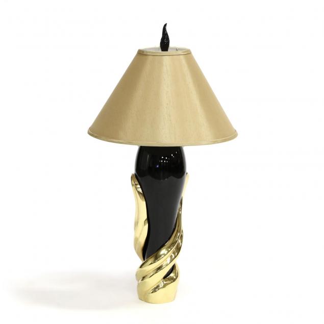 chapman-brass-decorated-table-lamp