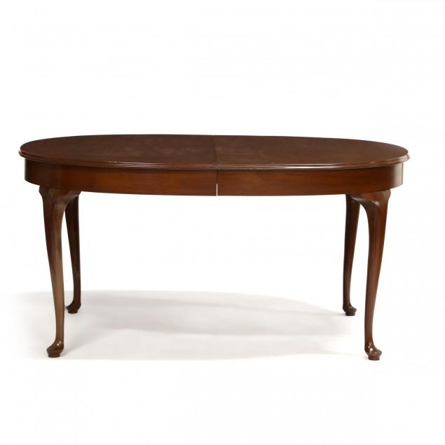 queen-anne-style-dining-table