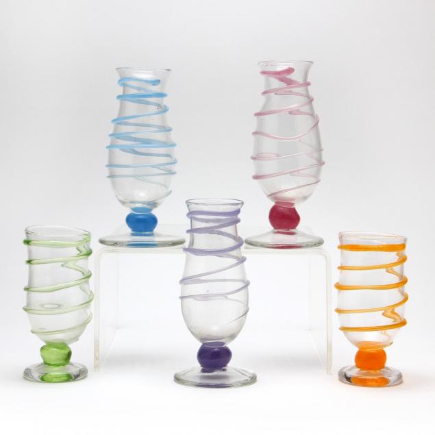 five-regional-art-glass-objects