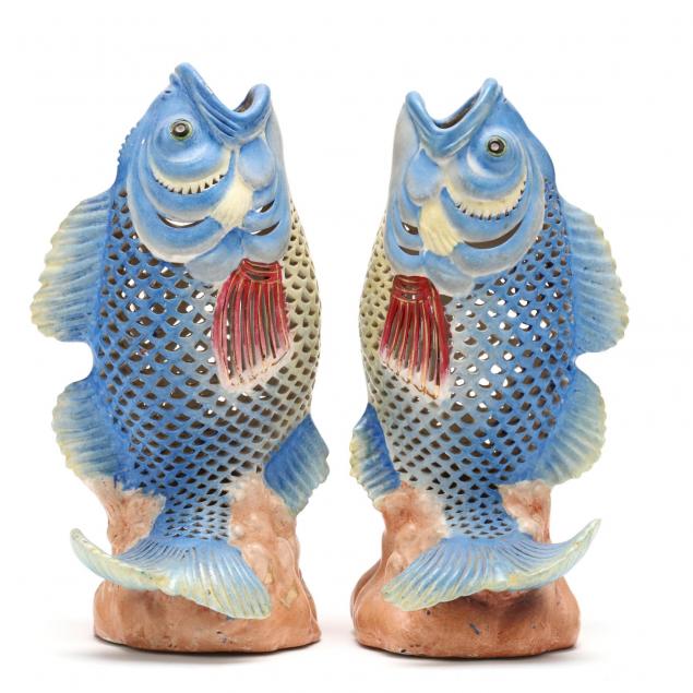 pair-of-chinese-reticulated-carp