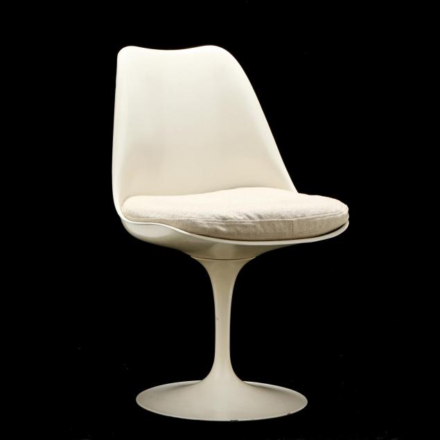 eero-saarinen-tulip-chair