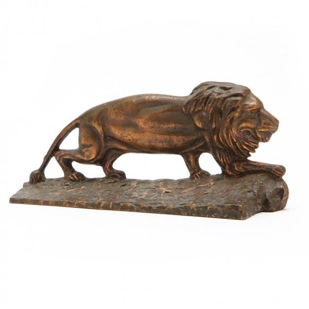 vintage-lion-doorstop