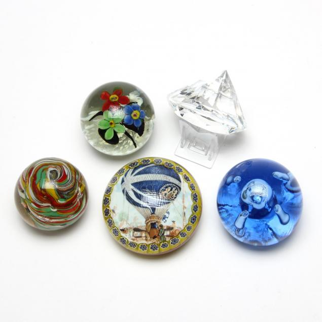 five-art-glass-paperweights