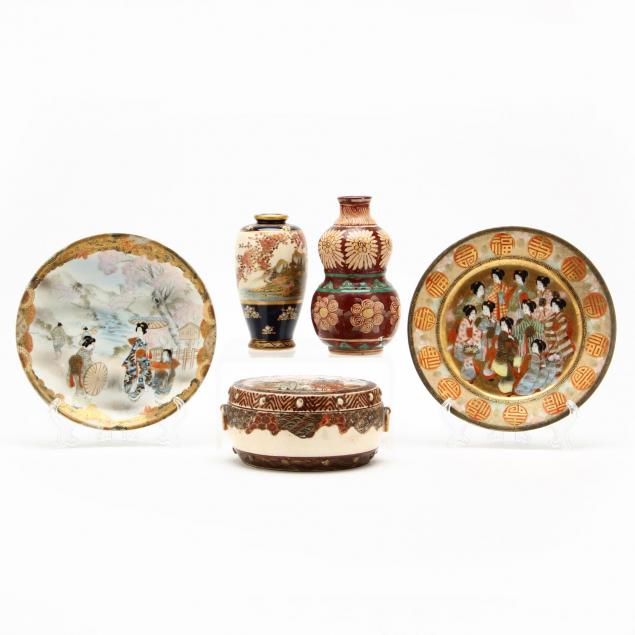 assorted-japanese-porcelains