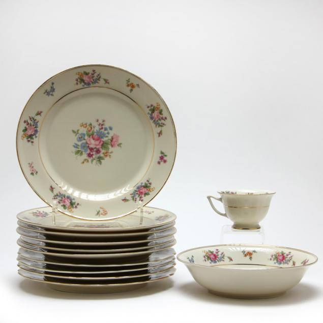 twelve-pieces-of-thomas-ivory-porcelain