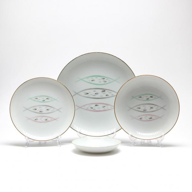 flair-atomic-dinnerware-by-l-m